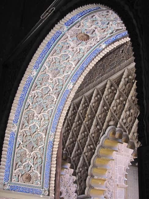 SEVILLE: REAL ALCÁZAR TOUR - Private Groups and Adaptable Guiding