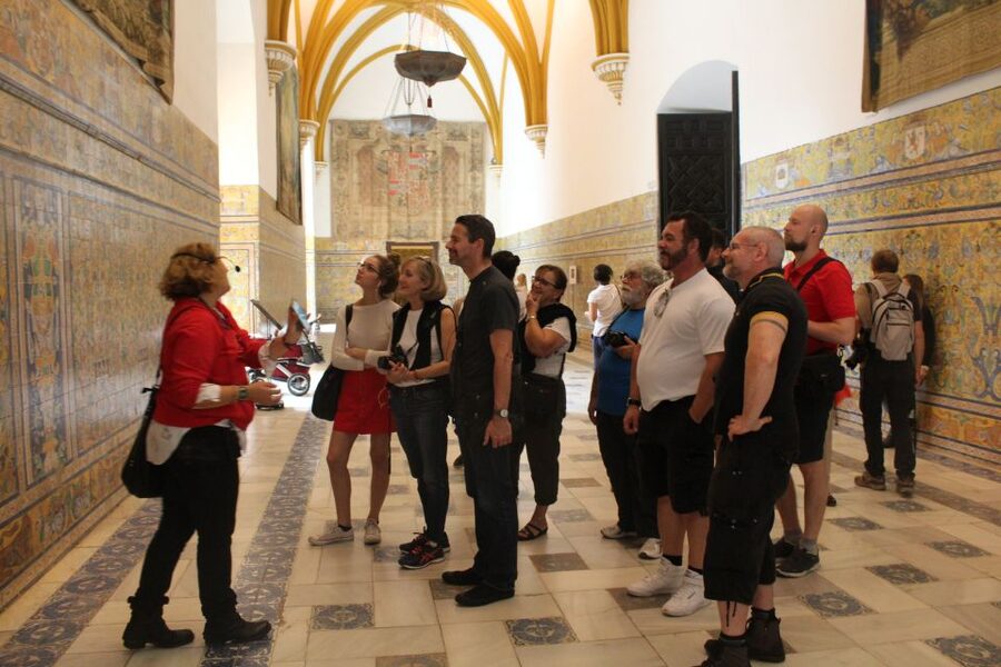 Seville: Royal Alcazar, Cathedral, and Giralda Tower Tour - Entering the Royal Alcazar of Seville