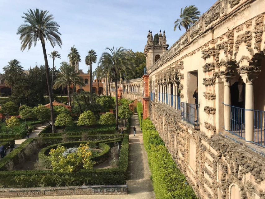 Seville: Small-Group Alcázar Guided Tour & Entry Ticket - Seville, the Americas, and the House of Trade