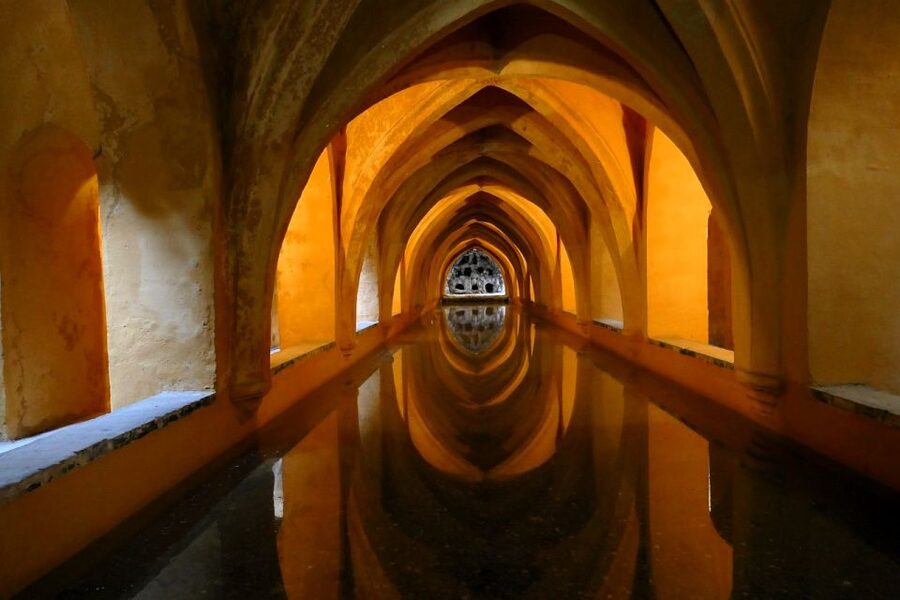 Seville: Small-Group Alcázar Guided Tour & Entry Ticket - Ending at Maria Padilla’s Baths