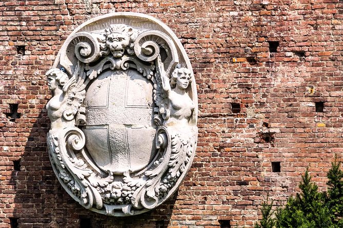 Sforza Castle and Michelangelo's Pietà Rondanini guided experience - The meeting point at the Filarete Tower