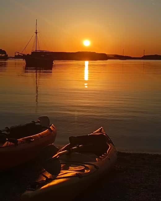 Šibenik: Sea Kayaking Tour to St. Nicholas Fortress - Timing, weather, and seasonal limits