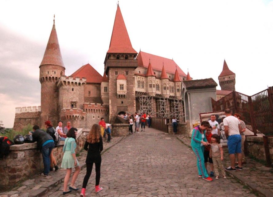 Sibiu: Alba Iulia and Corvin Castle Guided Tour - Why this day trip works from Sibiu
