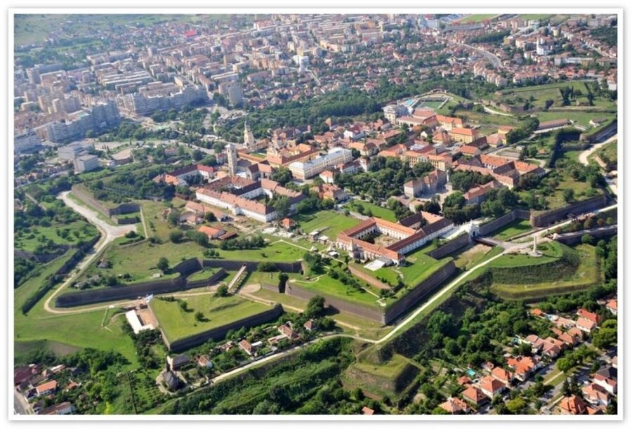 Sibiu: Alba Iulia and Corvin Castle Guided Tour - Lunch near Hunedoara or Alba Iulia
