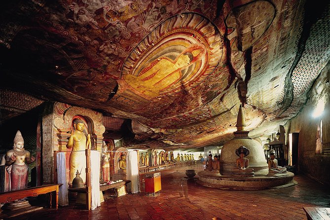 Sigiriya Rock and Dambulla Cave All Inclusive Private Day Trip - Dambulla’s painted caves and Buddha images