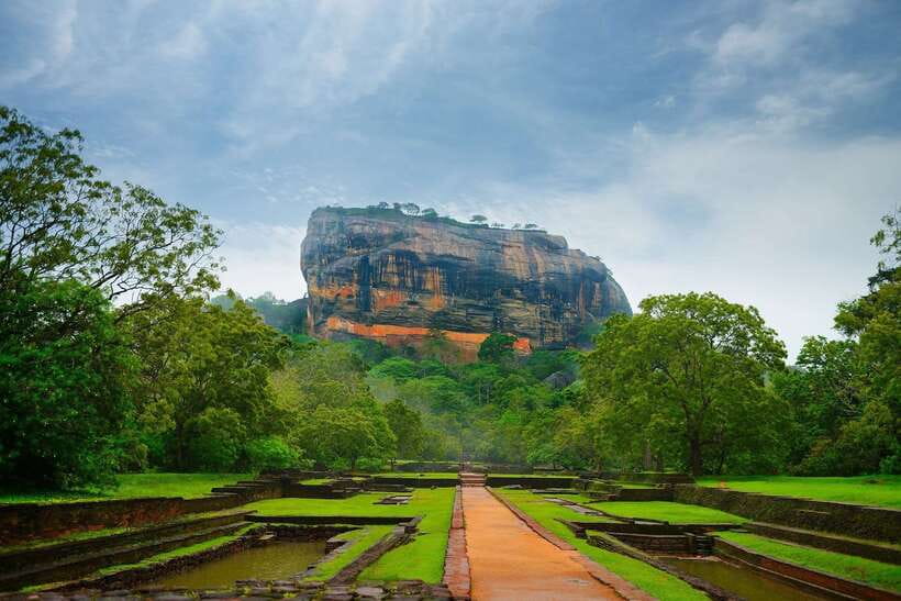 Sigiriya: Rock Fortress Private Guided Walking Tour - Key points to know before you book