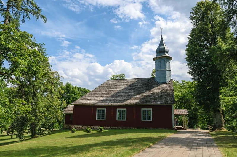 Sigulda Day Tour - Castle Ruins, Gūtmaņala Grotto, & More - Practical advice for a smoother visit