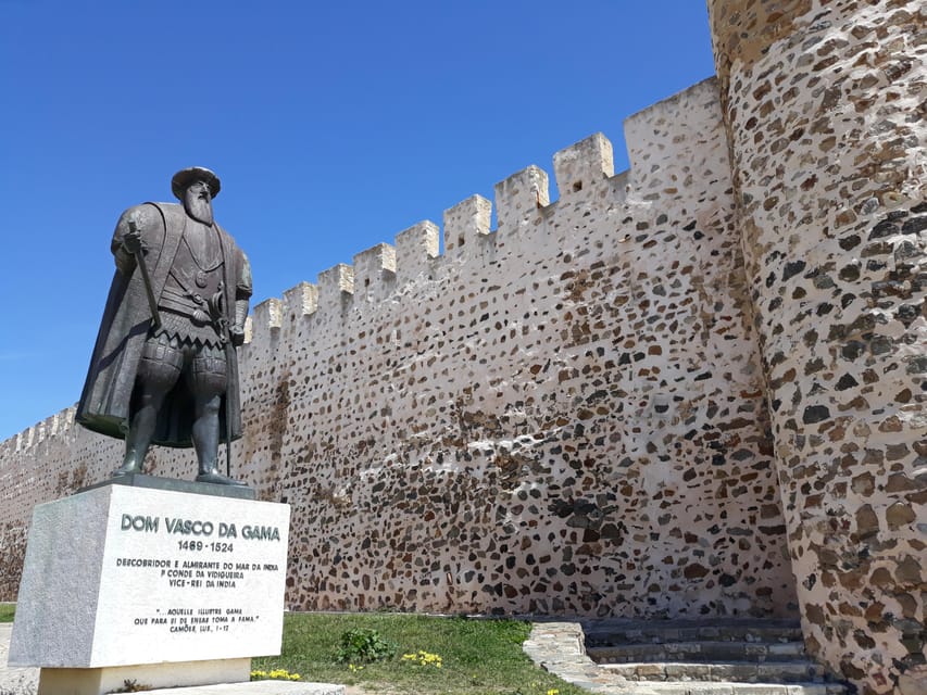 Sines: Tour of the historic center, museum & castle of Sines - Key points to know before you book