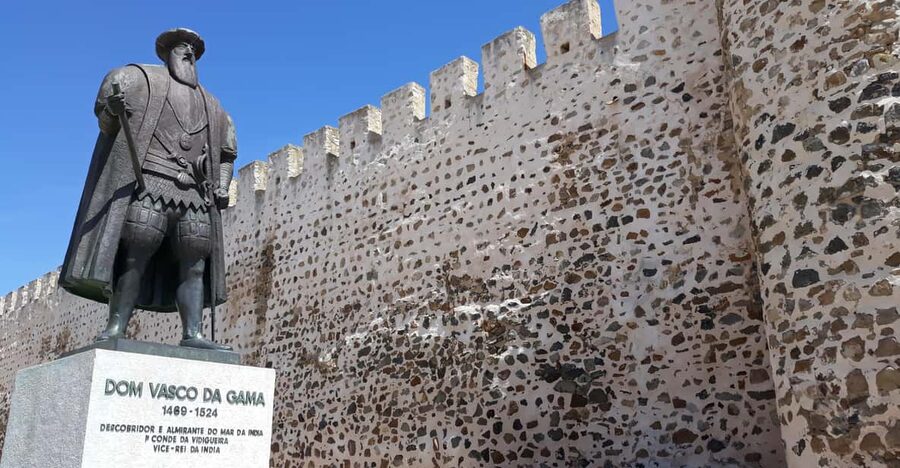 Sines: Tour of the historic center, museum & castle of Sines - Starting at Sines Castle