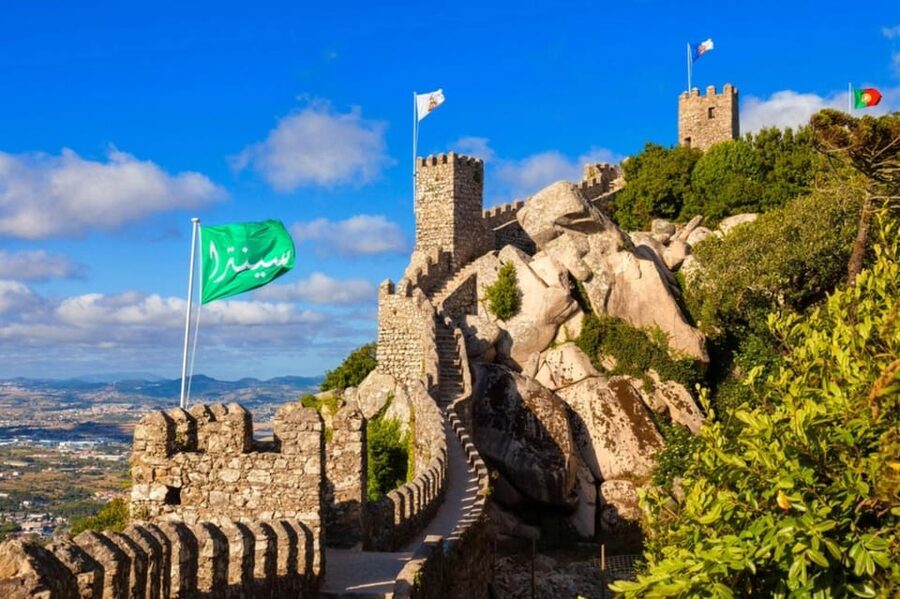 Sintra: Official Public Bus Transport: All Palaces & Castles - Who should buy this Sintra ticket?
