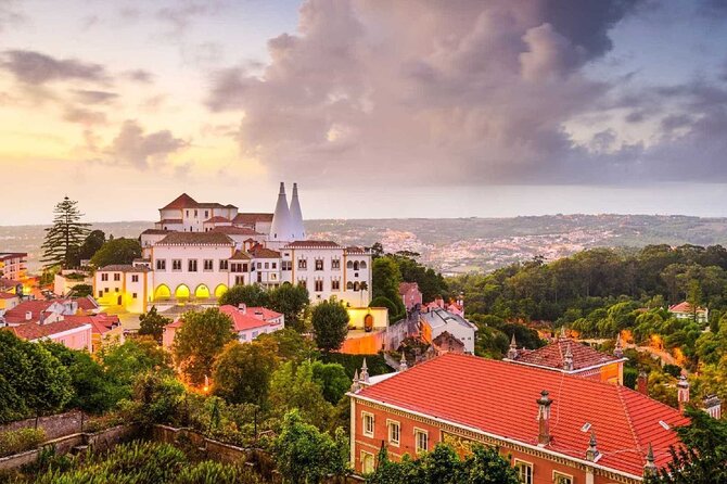Sintra Private Tour with Tickets: Pena Palace & Moorish Castle - Through the Serra de Sintra and past the Sabuga Fountain