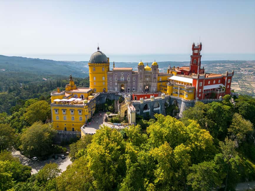 Sintra Small Group: Pena Palace, Moorish Castle & Cascais - Key points before you book