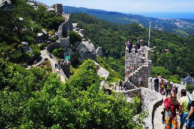 Sintra Tour with Pena Palace, Moorish Castle and Regaleira - Private - Why this private Sintra tour makes sense