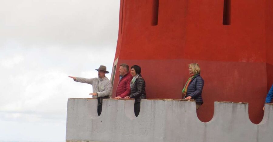 Sintra: Walking Tour with Palace, Castle, and Old Town Visit - The uphill route from Sintra station