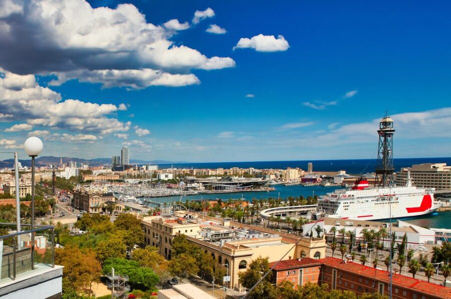 Skip-the-line Montjuïc Castle Tour with a Cable Car Ride - The cable car ride and the views over Barcelona