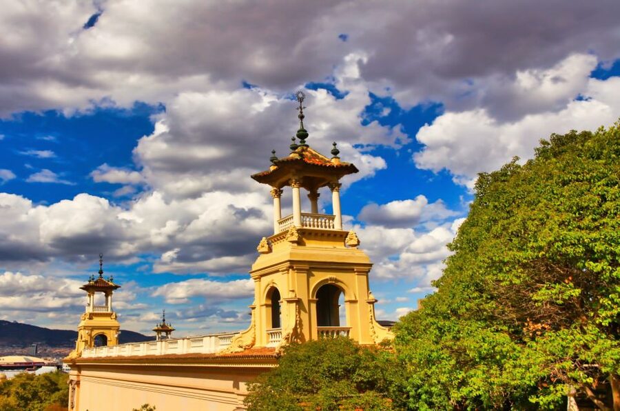 Skip-the-line Montjuïc Castle Tour with a Cable Car Ride - Walking down through Montjuïc