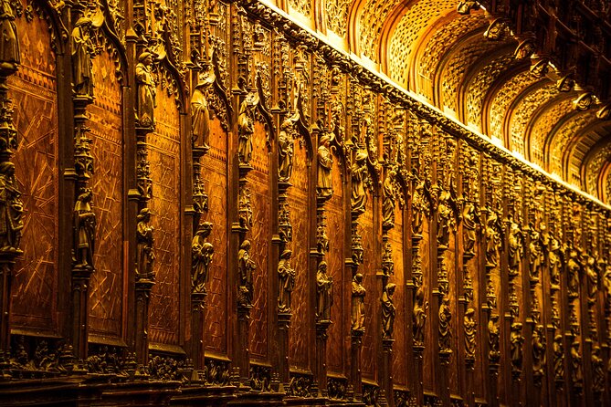 Skip the Line Seville Alcázar, Cathedral & Giralda Guided Tour - Climbing the Giralda for the final view