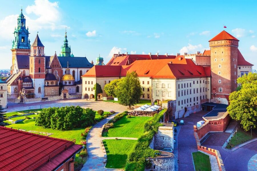 Skip-the-Line Wawel Castle Chambers Private Tour - The two-hour route through the State Rooms