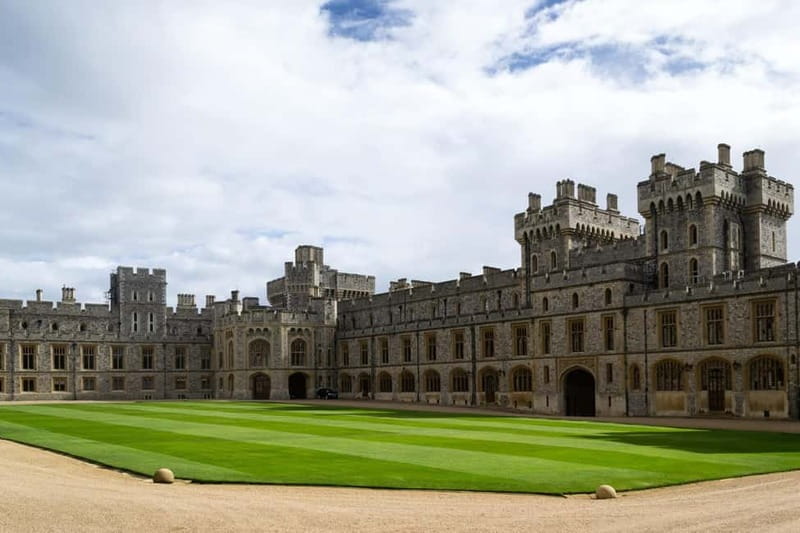 Skip-the-line Windsor Castle Day Trip from London with Guide - St George’s Chapel and what to expect