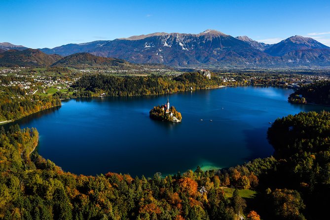Slovenia in One Day: Lake Bled, Postojna Cave and Predjama Castle - Predjama Castle and the story of Erazem