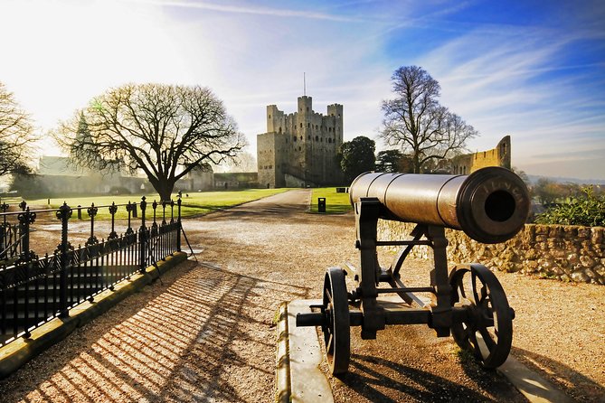 Small Group Canterbury, Dover Castle, Cliffs & Villages Day Tour - The guide is central to the experience