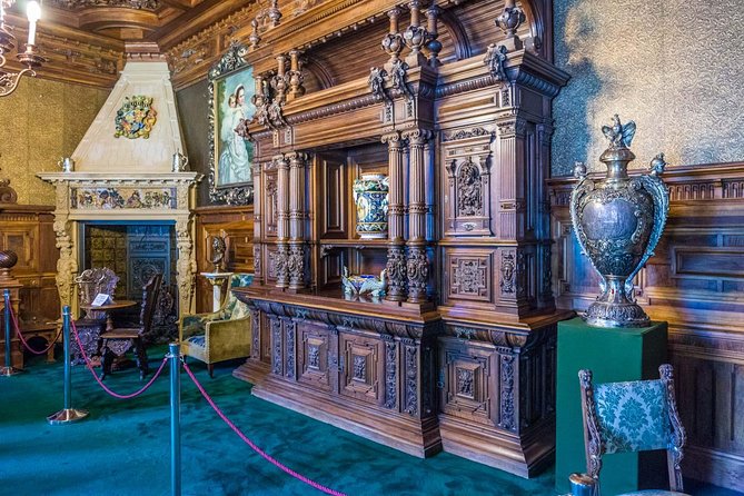 Small-Group Day Trip to Dracula's Castle, Brasov and Peles Castle - The real cost, including castle tickets