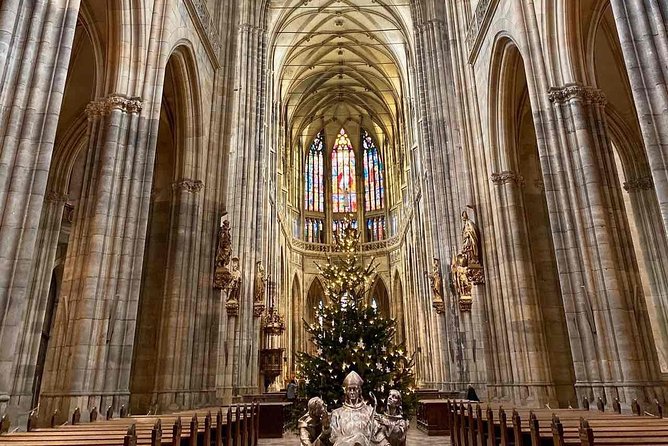Small-Group Tour of Prague Castle with a local guide - Golden Lane, tiny houses, and the tour’s final stop