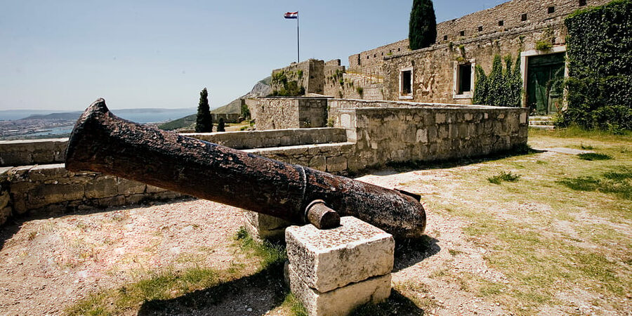 Split: Klis Fortress GOT and Olive Museum Entry Tickets - Game of Thrones, with realistic expectations