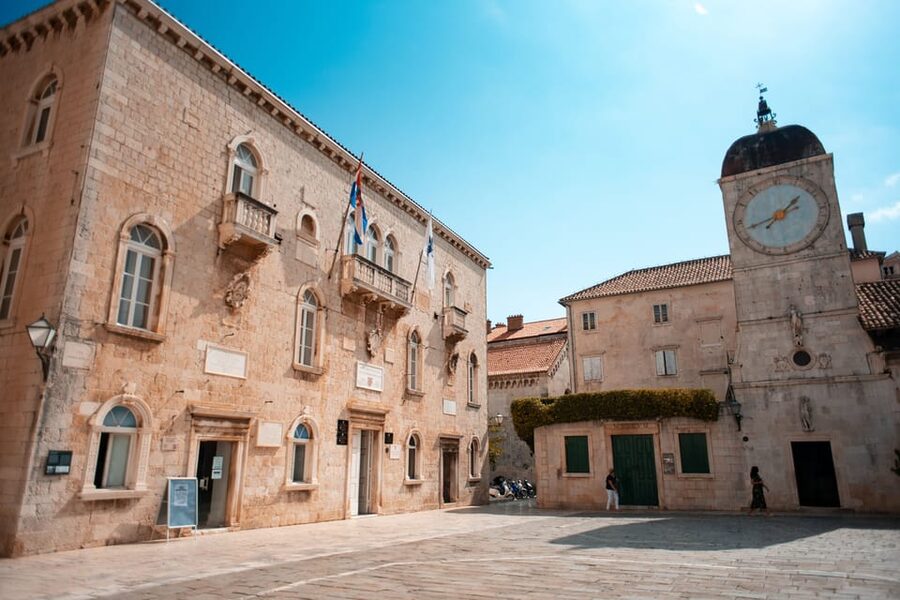 Split: Private tour to Salona, Vitturi castle and Trogir - Why this tour works for history lovers
