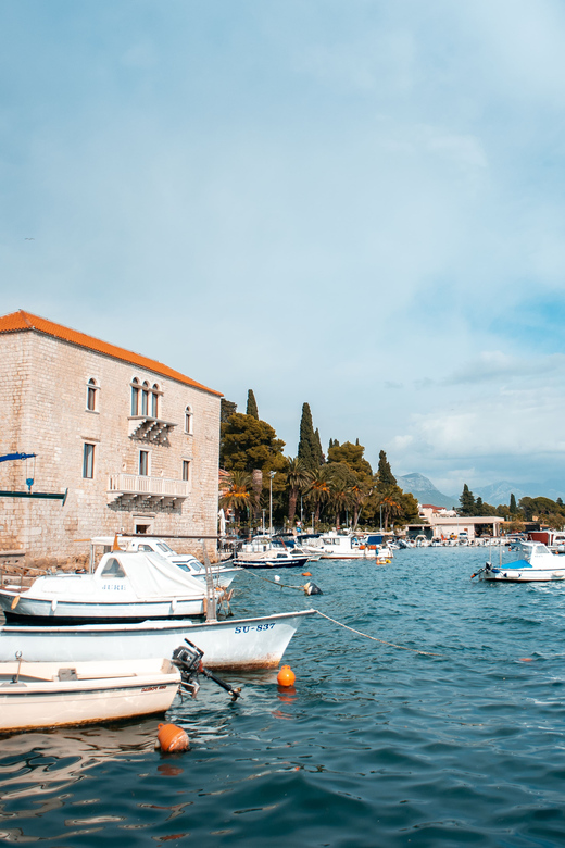 Split: Private tour to Salona, Vitturi castle and Trogir - Vitturi Castle and the seven Kaštela towns