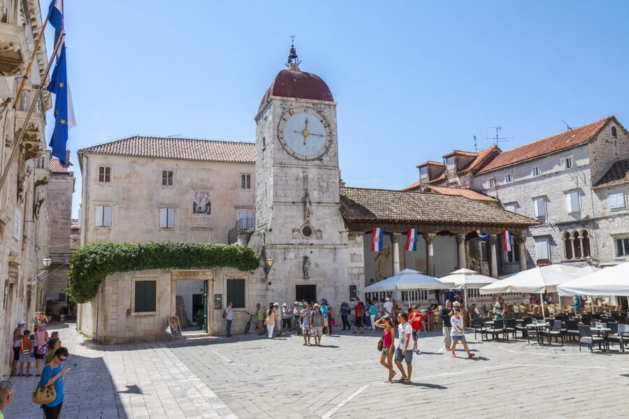 Split, Trogir and Klis Fortress: Private Tour from Dubrovnik - What the $807 price means