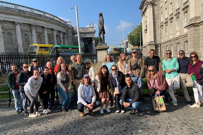 St Patrick's Cathedral, Book of Kells and Dublin Castle Tour - Walking, timing, and comfort