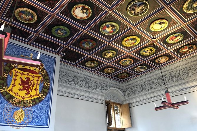 Stirling Castle and Loch Lomond Full-Day Private Tour in a Premium Minivan - Linlithgow Palace and Mary Queen of Scots