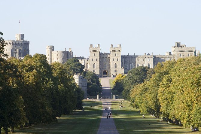 Stonehenge, Windsor Castle and Bath with Pub Lunch in Lacock - Who will enjoy this tour most