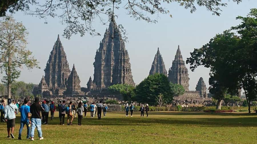 Sultan Palace, Prambanan Temple and Water Castle Guide Tour - What makes this Yogyakarta day tour worth considering