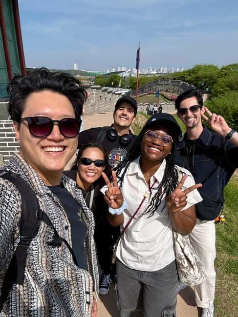 Suwon: Baseball Game with Fortress and Local Food Tour - Dinner: fried chicken or Korean barbecue