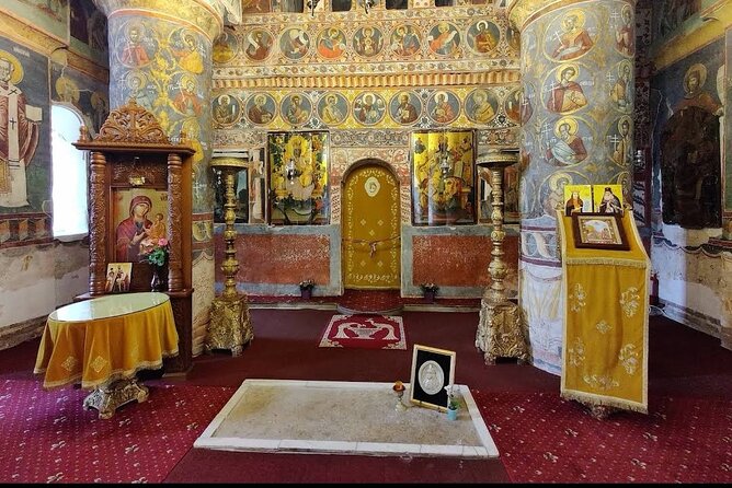 The Real Dracula's Castle in Targoviste, Winery and Dracula' Tomb - Who should book this Târgoviște and Snagov tour?