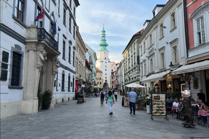 The Story of Bratislava: City and Castle Walking Tour with Locals - Why this tour works well as a first look at Bratislava