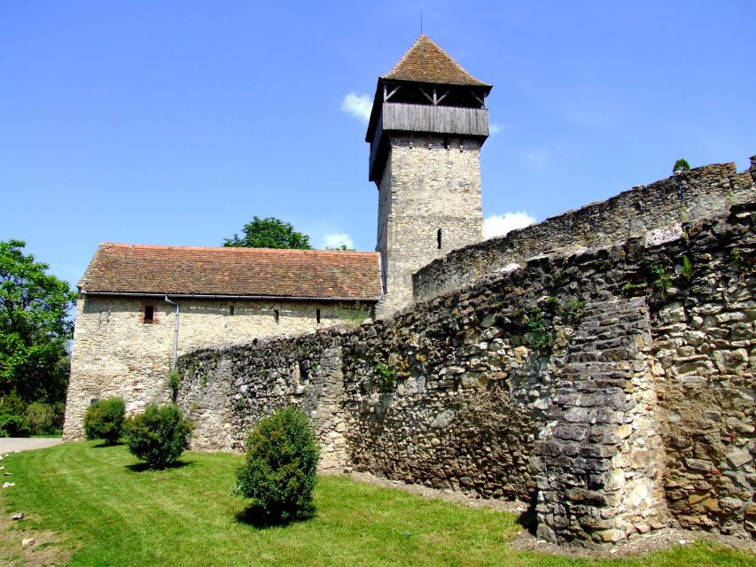 Timisoara Dream Tours: Trip to Hunedoara Castle and to Sibiu - Corvin Castle: the dramatic opening stop