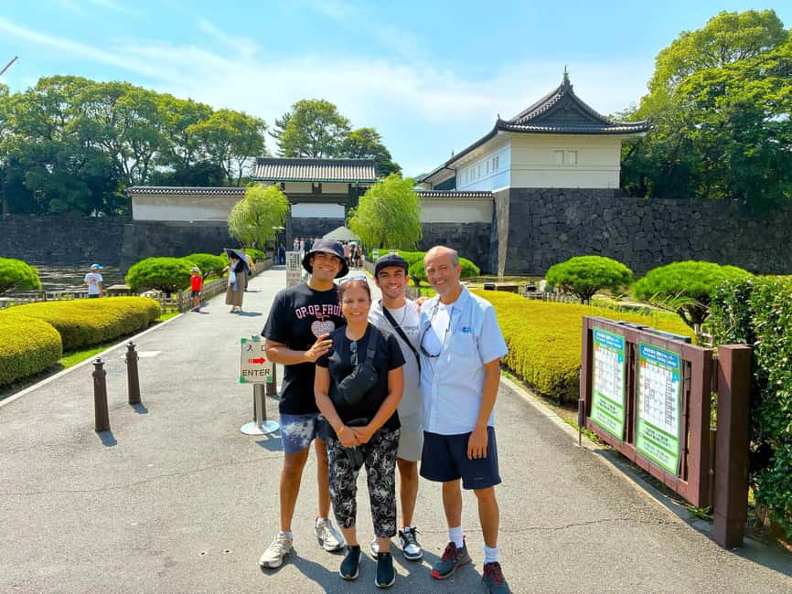 Tokyo: Edo Castle Ruins & Imperial Palace East Garden Tour - Passing through Otemon Gate