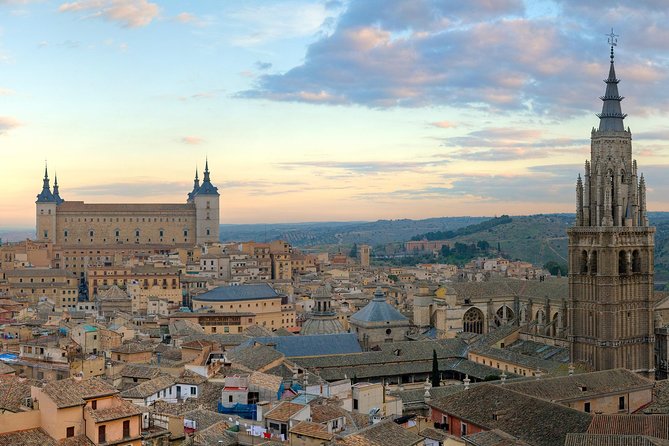 Toledo & Segovia Tour with Cathedral and Alcazar Tickets & Lunch - Segovia opens with a Roman aqueduct