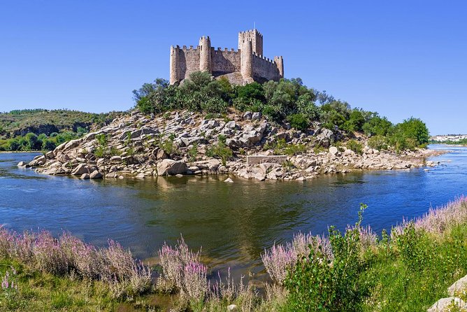 Tomar and Almourol Castle Private Tour from Lisbon - Lunch: useful flexibility, but plan ahead