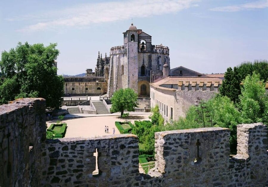 Tomar: Convent of Christ and Templar Castle Tour Ticket - The round Charola temple