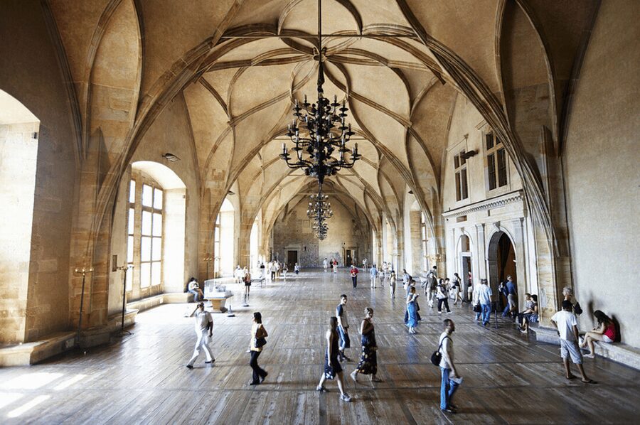 Tour of Prague Castle in italian language ticket included - How the three-hour timing feels