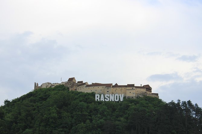 Tour of the 3 Castles: Bran, Rasnov and Peles in Spanish (native Spanish guide). - The guide’s strongest contribution