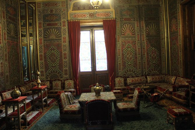 Tour of the 3 Castles: Bran, Rasnov and Peles in Spanish (native Spanish guide). - Who should book this castle tour?