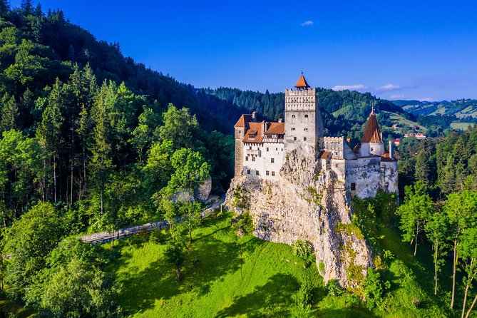 Transylvania and Dracula Castle Full Day Tour from Bucharest - Peles Castle in Sinaia: the first major stop
