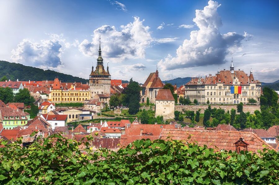 Transylvania's Trail: Sibiu, Bran Castle, Brasov, Sighisoara - Bran Castle: the Dracula stop with a real fortress behind it