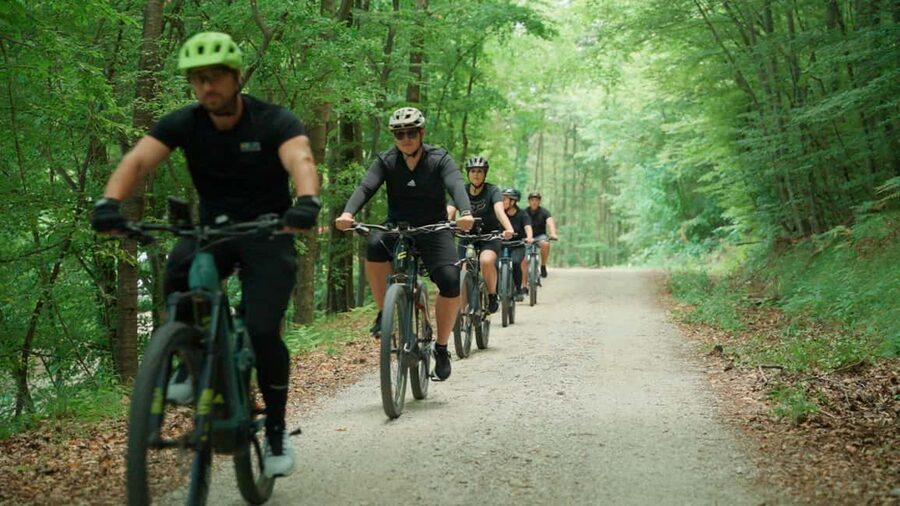 Two Castle E-Bike Tour: From Slovenia to Croatia - A drink break at Grešna Gorica