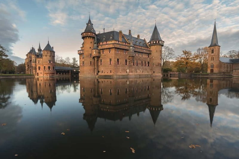 Utrecht: De Haar Castle + Gardens Entry Ticket - A castle built to look medieval